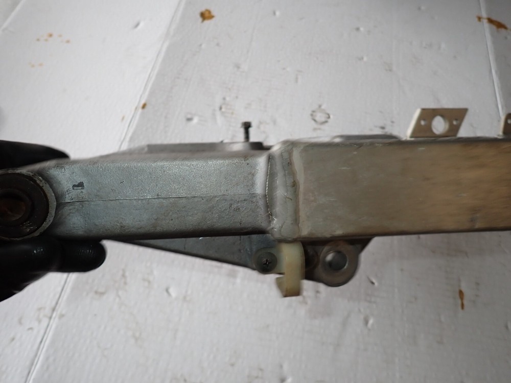 1990 1999 Suzuki RM 80 swingarm