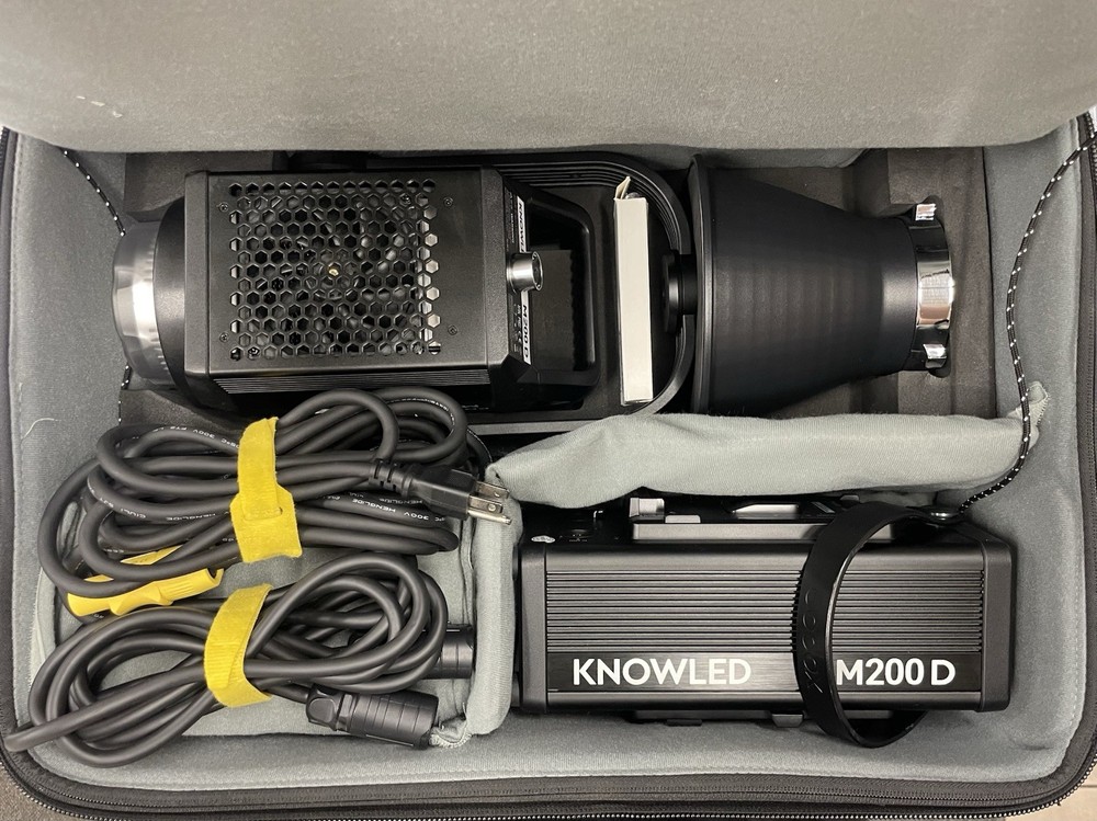 Godox KNOWLED M200D Daylight LED Photography Light