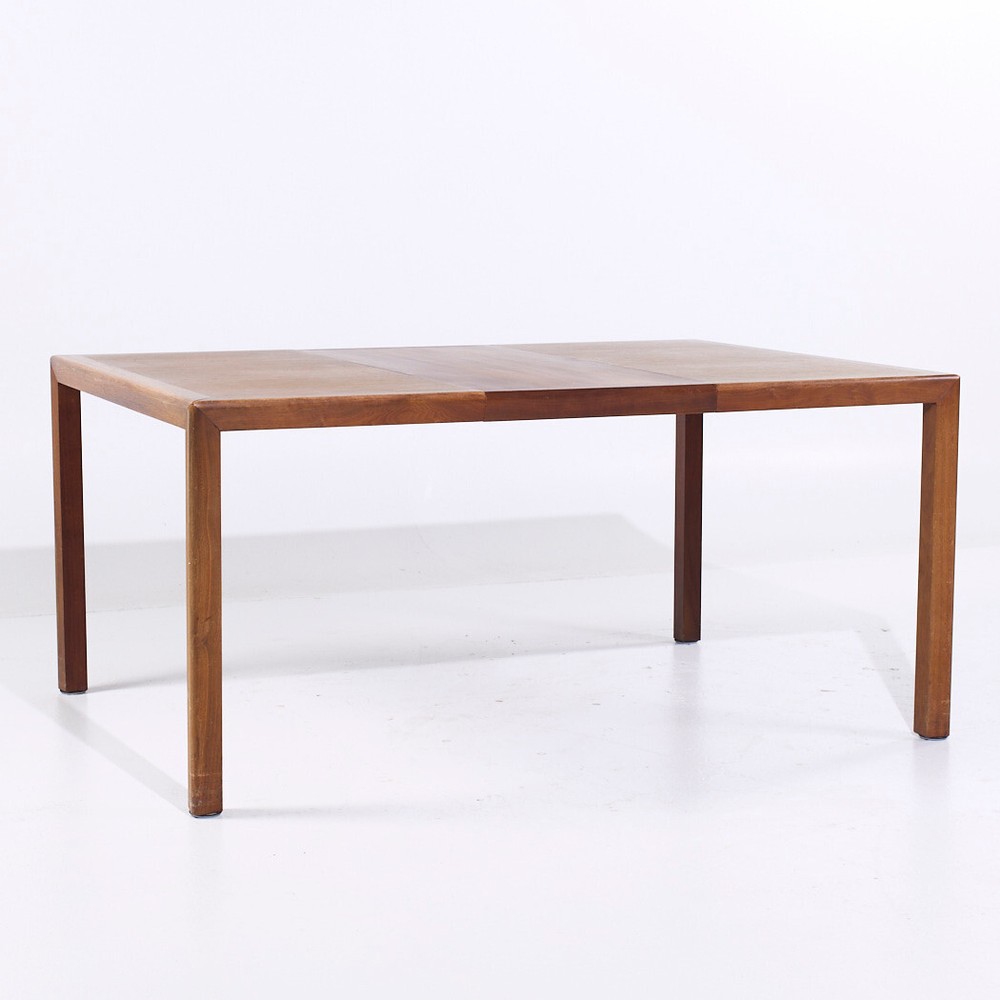 Jack Cartwright for Founders MCM Walnut Expanding Dining Table with 2 Leaves