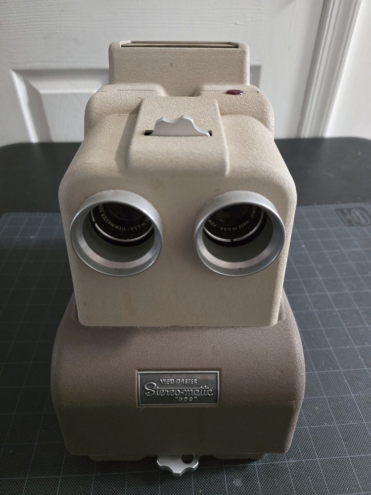 Working Vintage 3D Projector - View-Master Stereo-Matic 500 With Original Tag