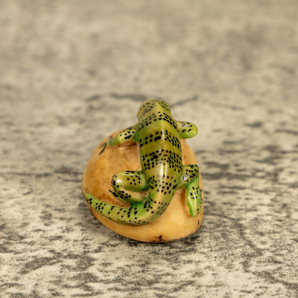 Green Iguana Lizard Tagua Nut Carving