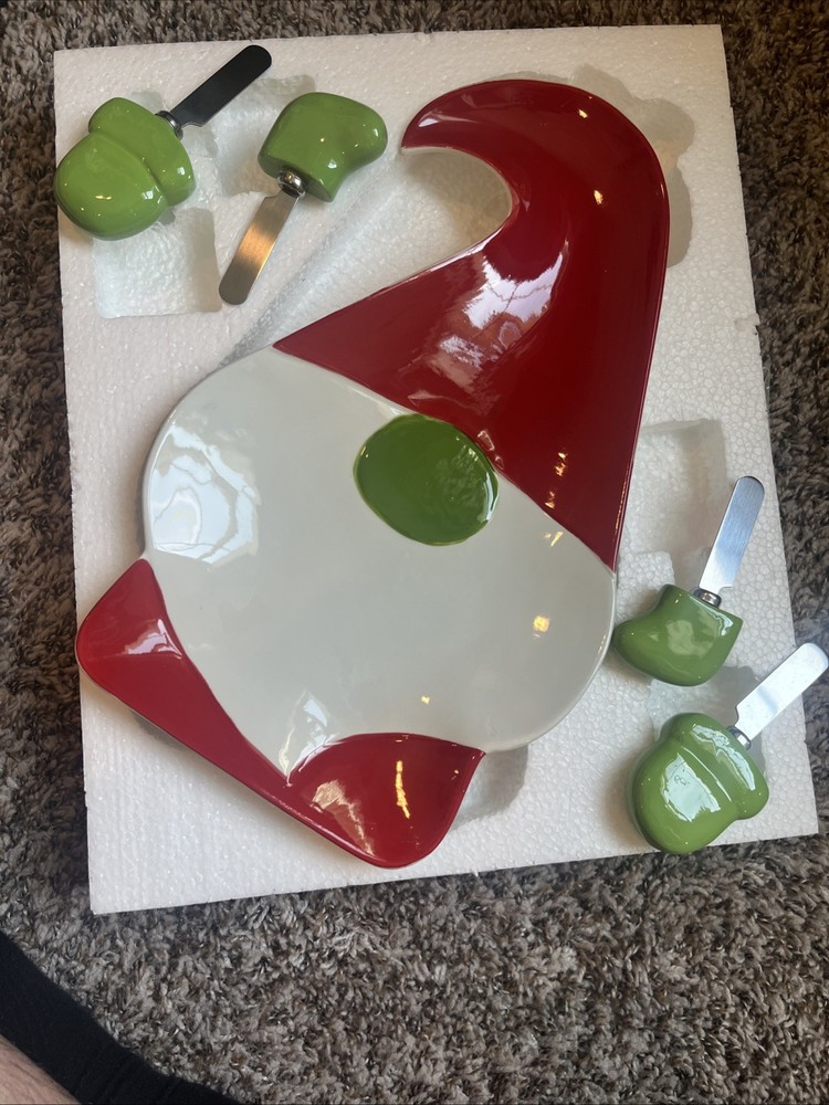 Temptations Special Edition 5 Piece Gnome Serving Tray