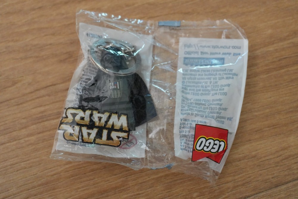 LEGO STAR Darth Vader Keychain - Darth Vader Keychain - Polybag