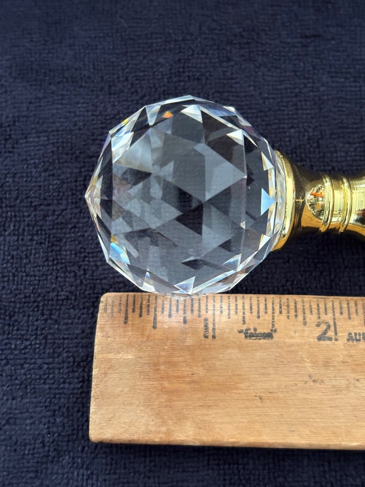 Glass and Metal Fan Light Pull - Gold Tone - Large