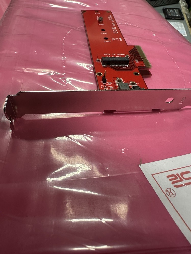 StarTech PCIe x4 to M.2 SSD PCI SSD Adapter Card M.2 NGFF SSD PEX4M2E1
