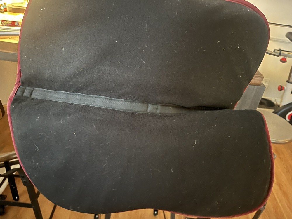Ogilvy Jump Memory Foam Half Pad - Grey/White/black/red Stitching- Slightly Used