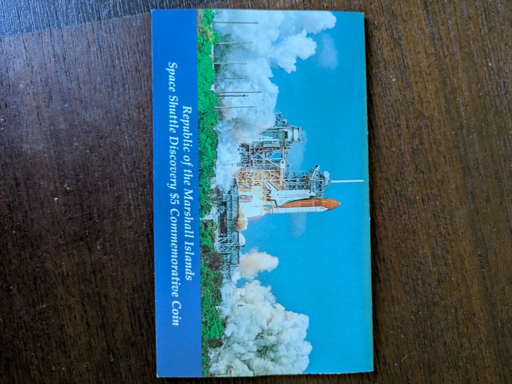 Marshall Islands - Space Shuttle Discovery $5 Commemorative Coin