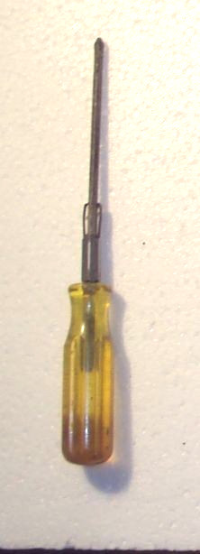 Vintage Old Forge USA Phillips precision Screwdriver #2 Yellow Handle PR4