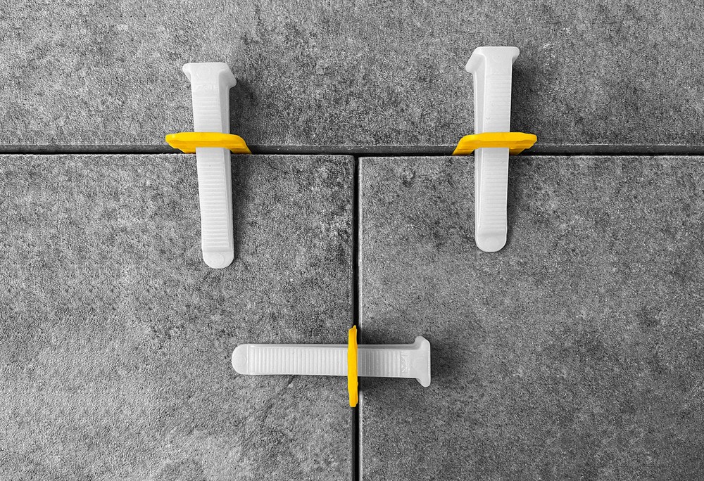 UNDERTAG tile leveling system wedges