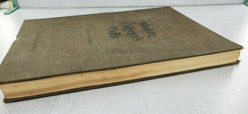 Modern Collectors Dolls 1973 1st Edition Patricia Smith Identification Reference