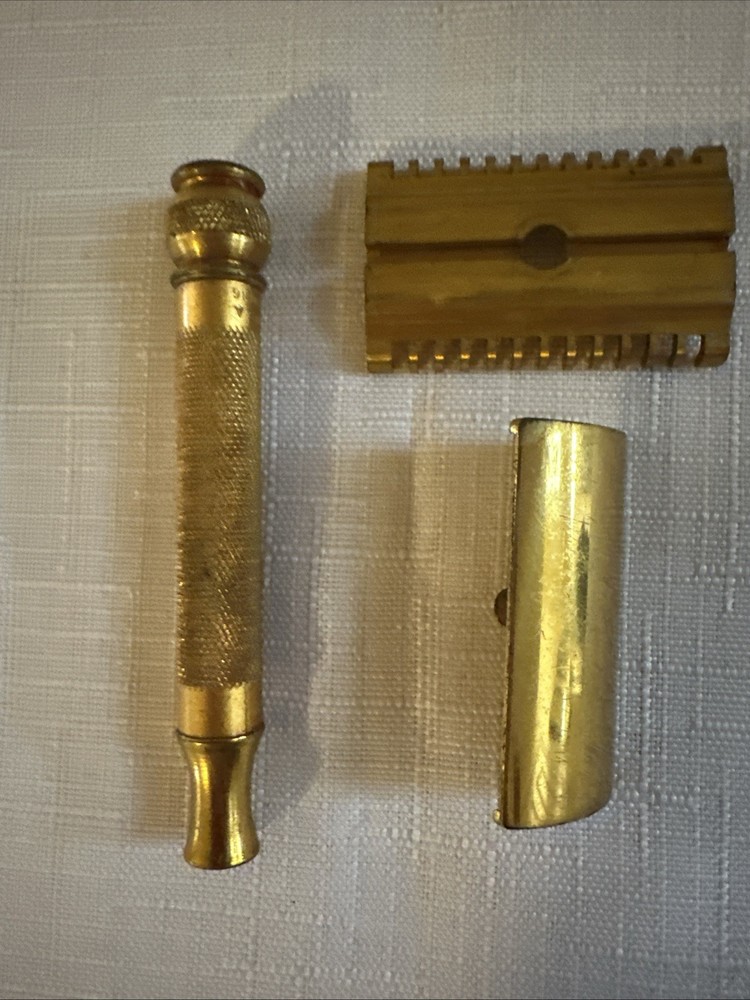 Gillette 1930 WINDSOR Double Edge Safety Razor Set in Case