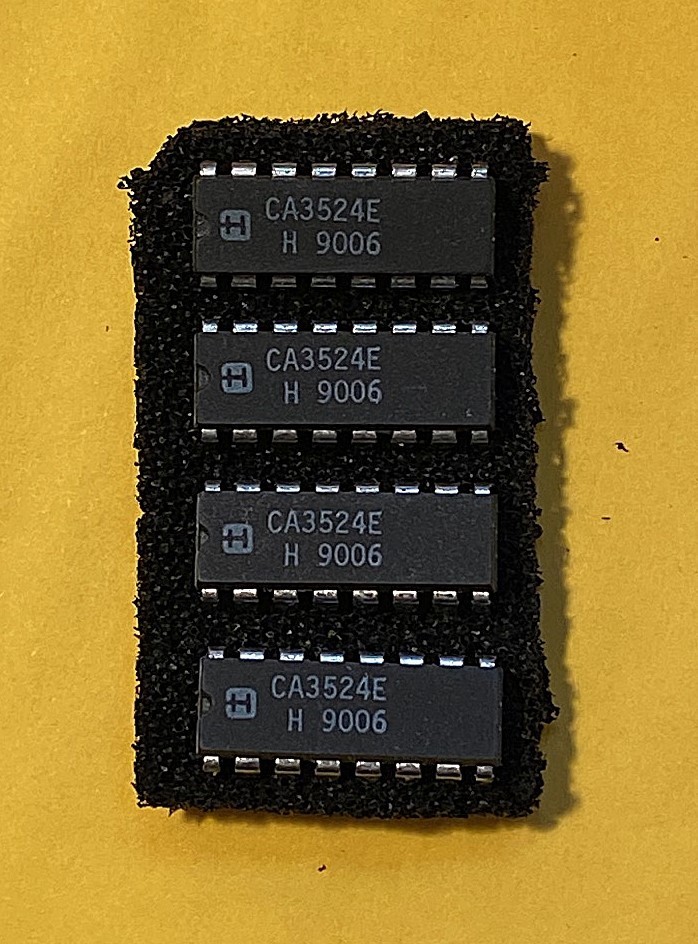 4X CA3524E regulator IC