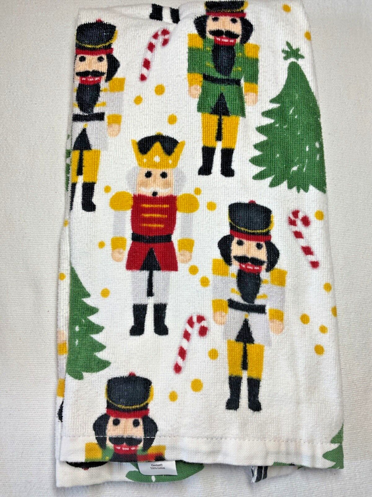 KITCHEN OUTFITTERS KITCHEN TOWELS (2) NUTCRACKER RED YELLOW 100% COTTON NWT