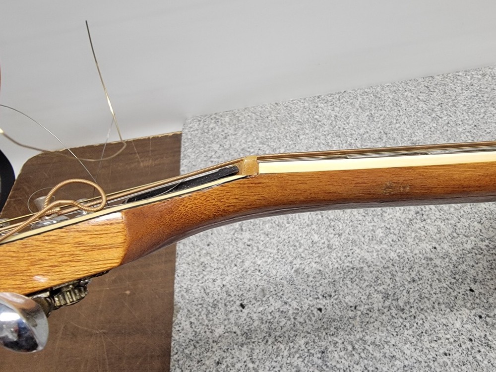 Checkmate G-300 6-String Acoustic Guitar