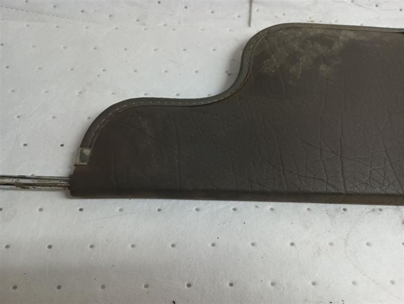 Peterbilt 335 Passenger Sun Visor Vinyl (10349788
