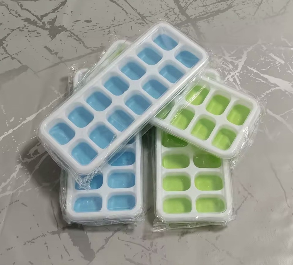 Ice Cube Tray, 4 Pack Silicone Ice Tray, 14 Ice Cube Molds with Lids, Stackable