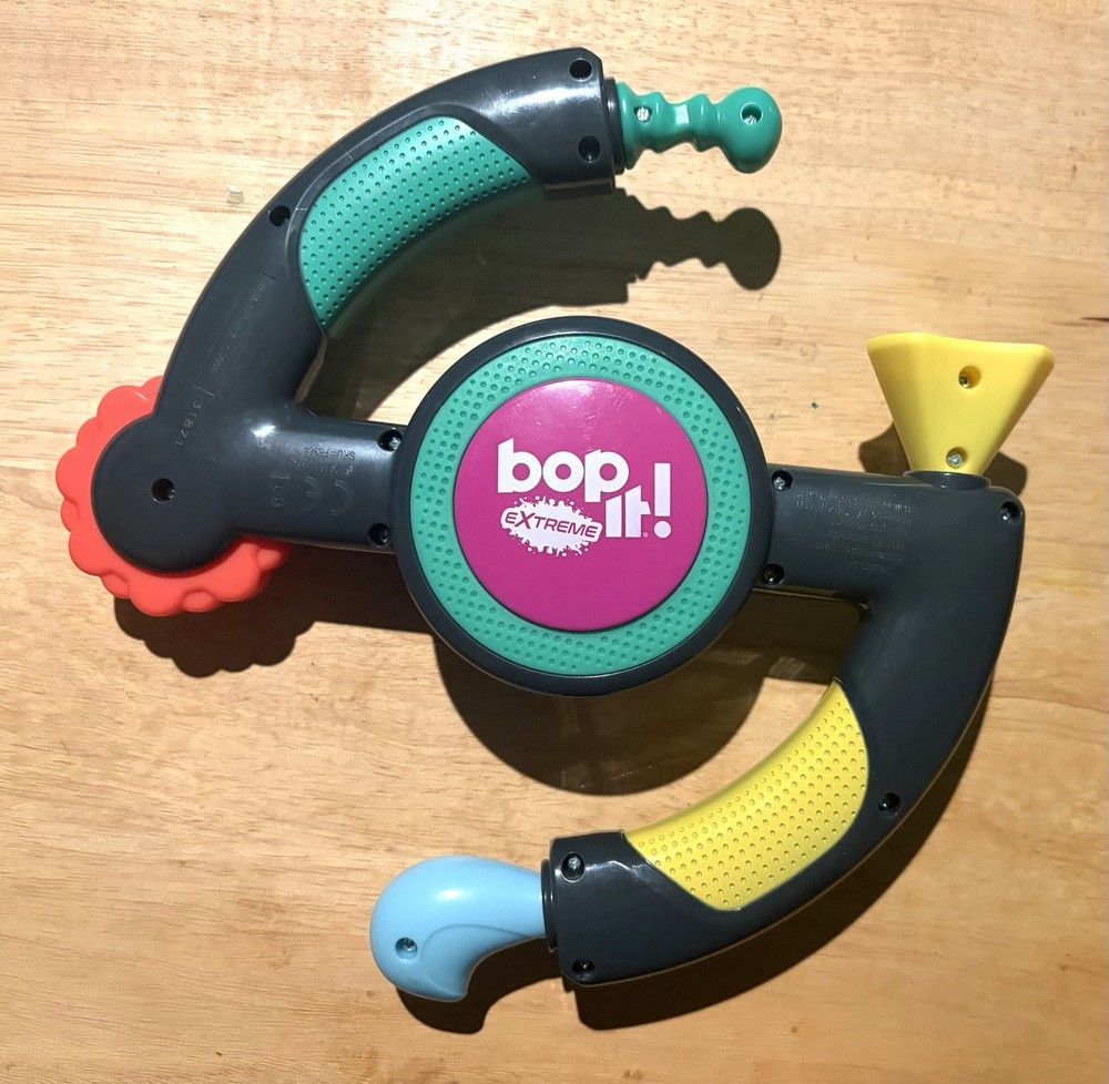 Bop It Extreme Hasbro 2022 Works Well