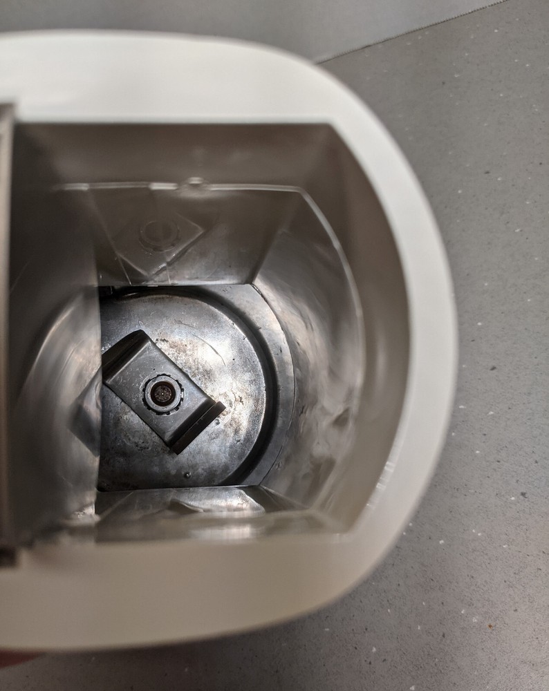 Osterizer ICER ATTACHMENT white model 435 ice making crusher grinder for blender