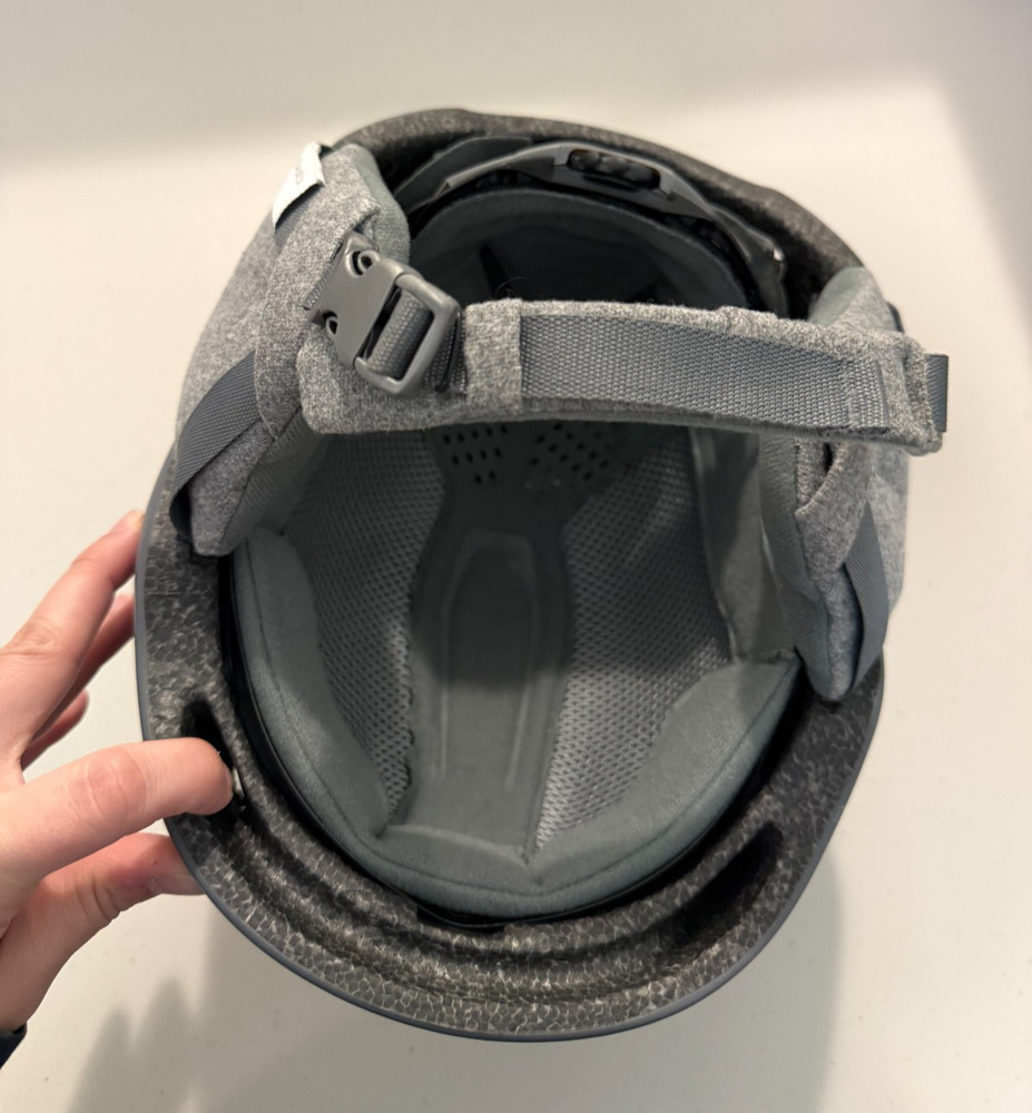 GIRO Era C Mips Women's Medium Helmet Grey NEW