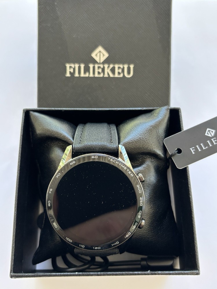 Filiekeu Smartwatch with Leather Strap