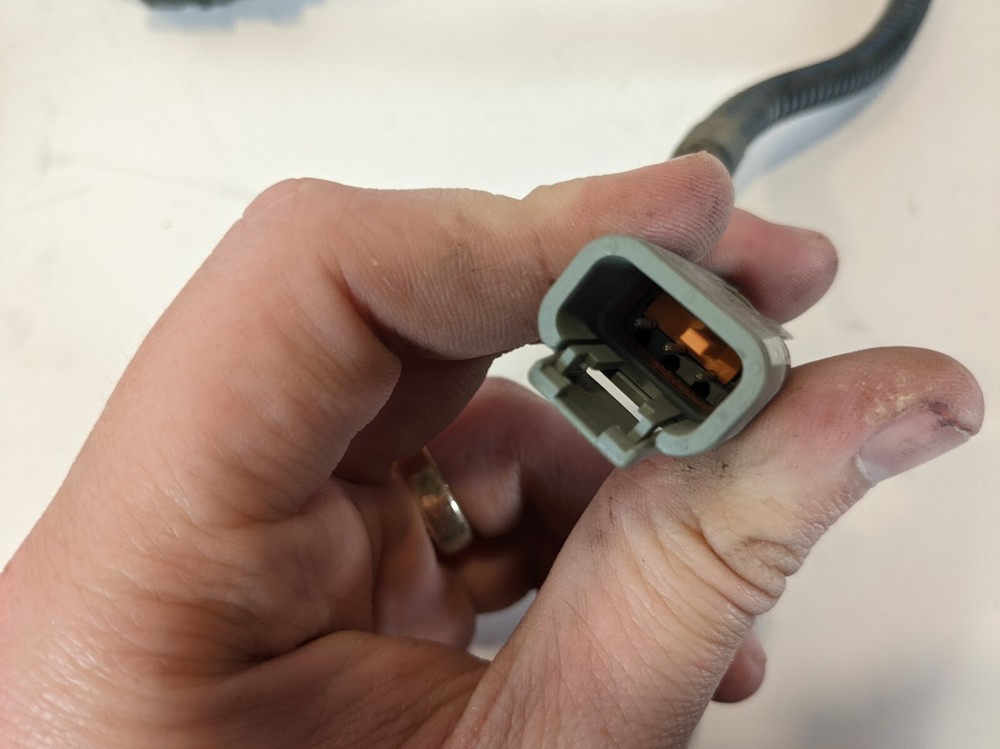 Trimble PN: 54626 AP Override Sensor Cable