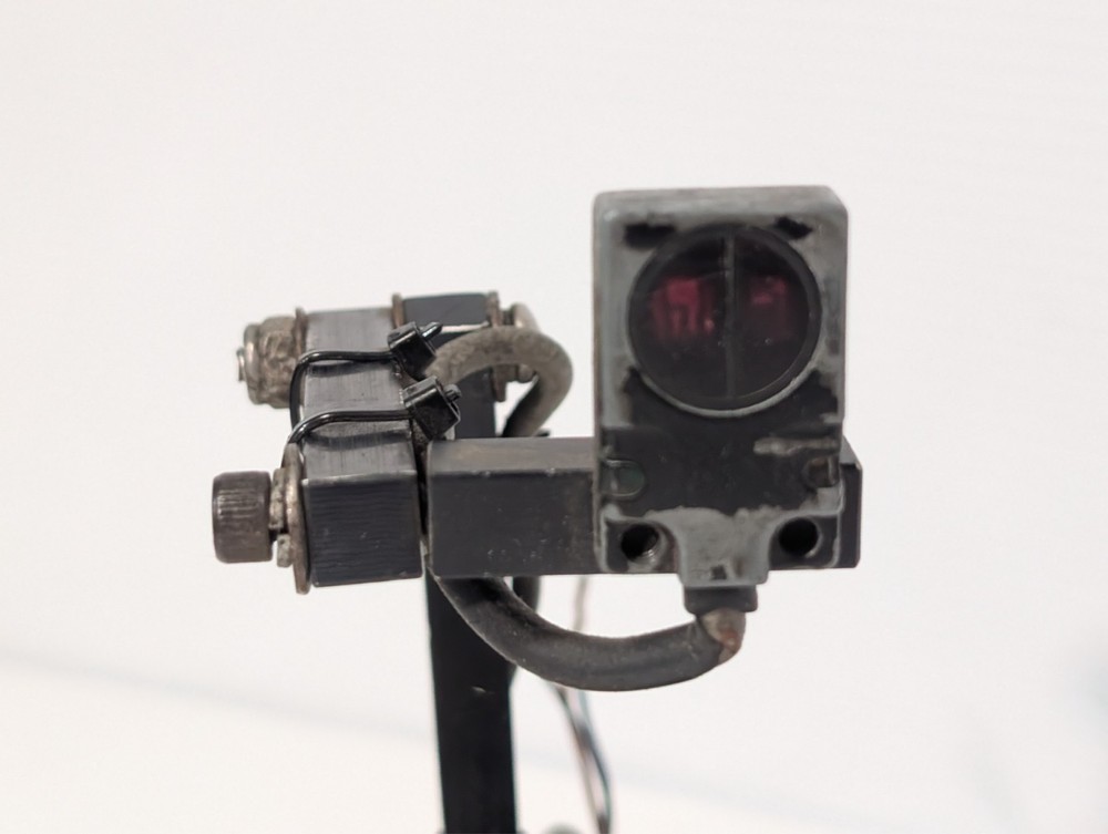 Surefeed SE-900-EI separator wheel assembly w/ photoeye sensor