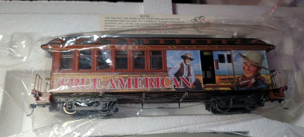 Hawthorne Village - John Wayne Electric Two Car Train Set - Read Description
