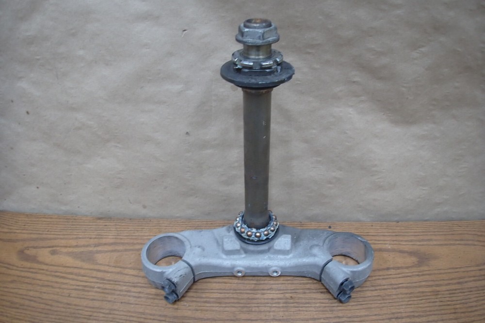 2004 HONDA ST1300 LOWER TRIPLE TREE STEERING STEM
