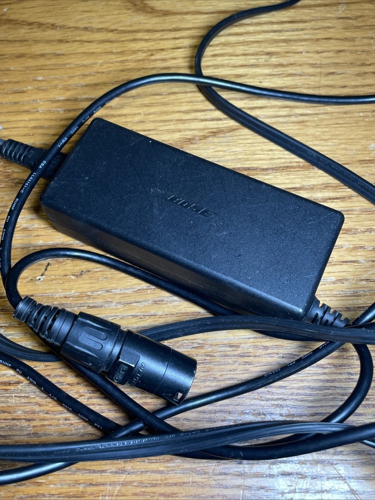 Bose ToneMatch T1 Audio Engine