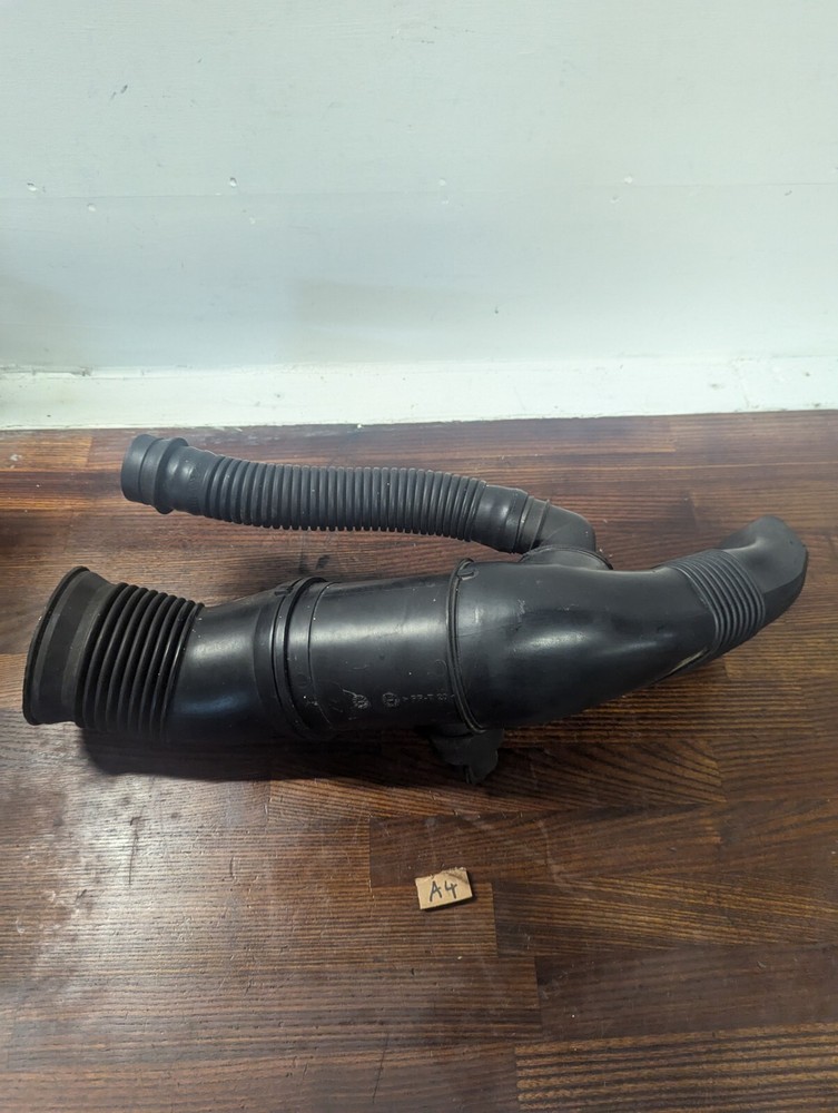 BMW 5 E39 Diesel intercooler hose pipe 2247909