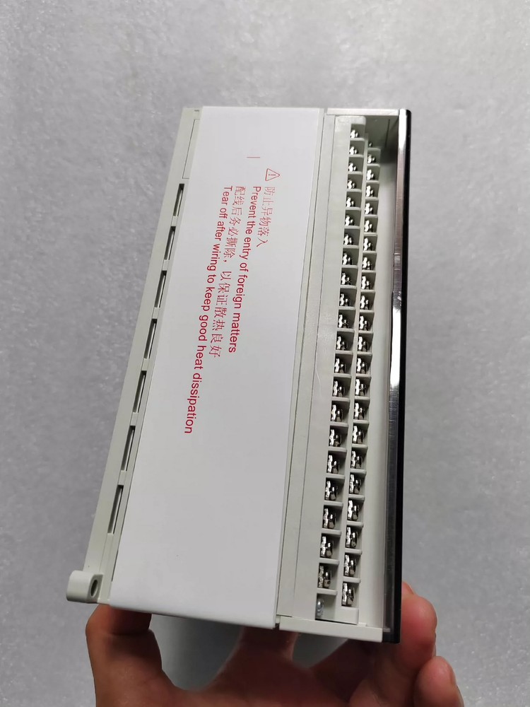 1pc Xinje XD3-48RT-E Brand New Programmable Controller