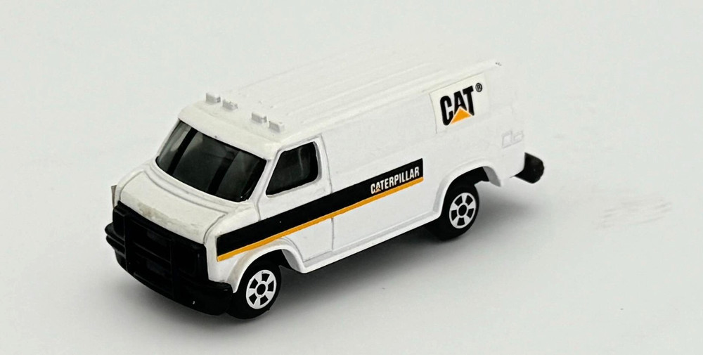 ERTL - Caterpillar Parts Van - 1:64 Scale