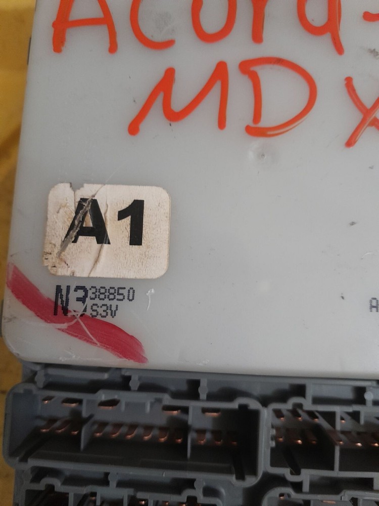 2004 Acura MDX Fuse Box