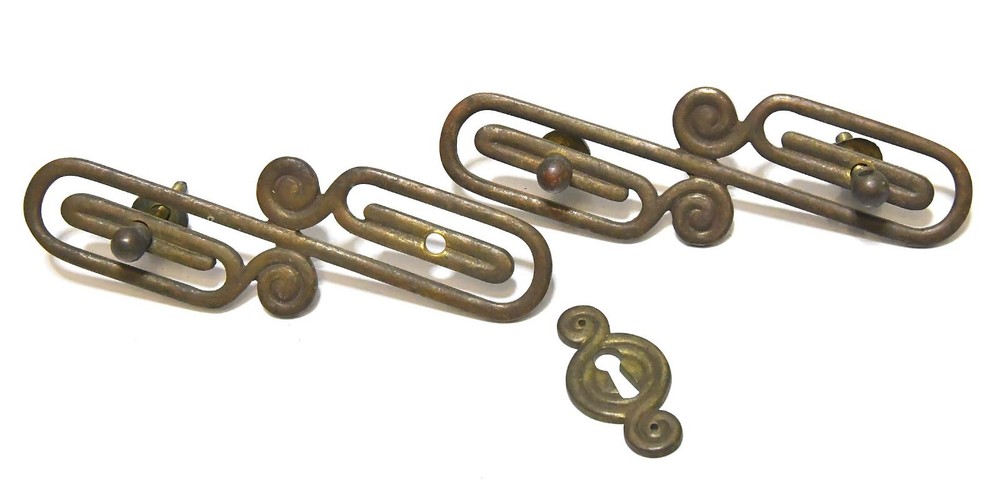 2 VINTAGE BRASS ART DECO STYLE DRAWER PULLS / HANDLES