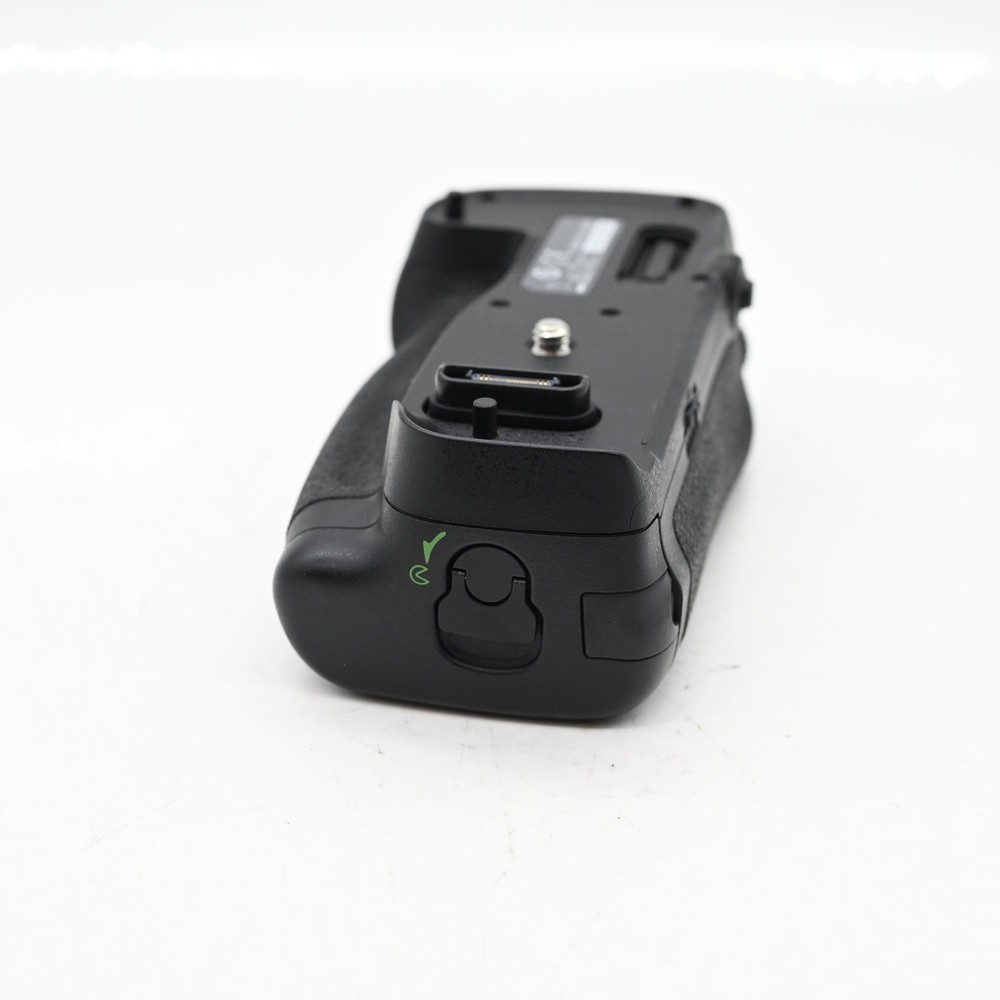 Nikon MB-D17 Multi Power Battery Pack for Nikon D500 #885