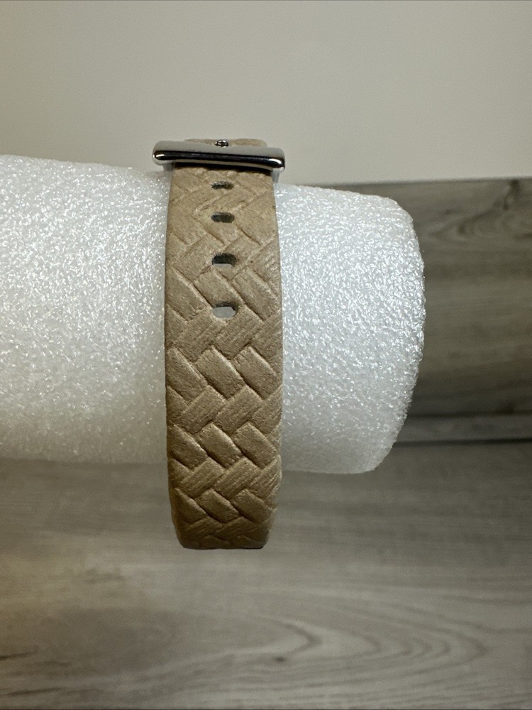Fitbit FB408 Activity Tracker Silver Genuine Leather Band No Charger Untested