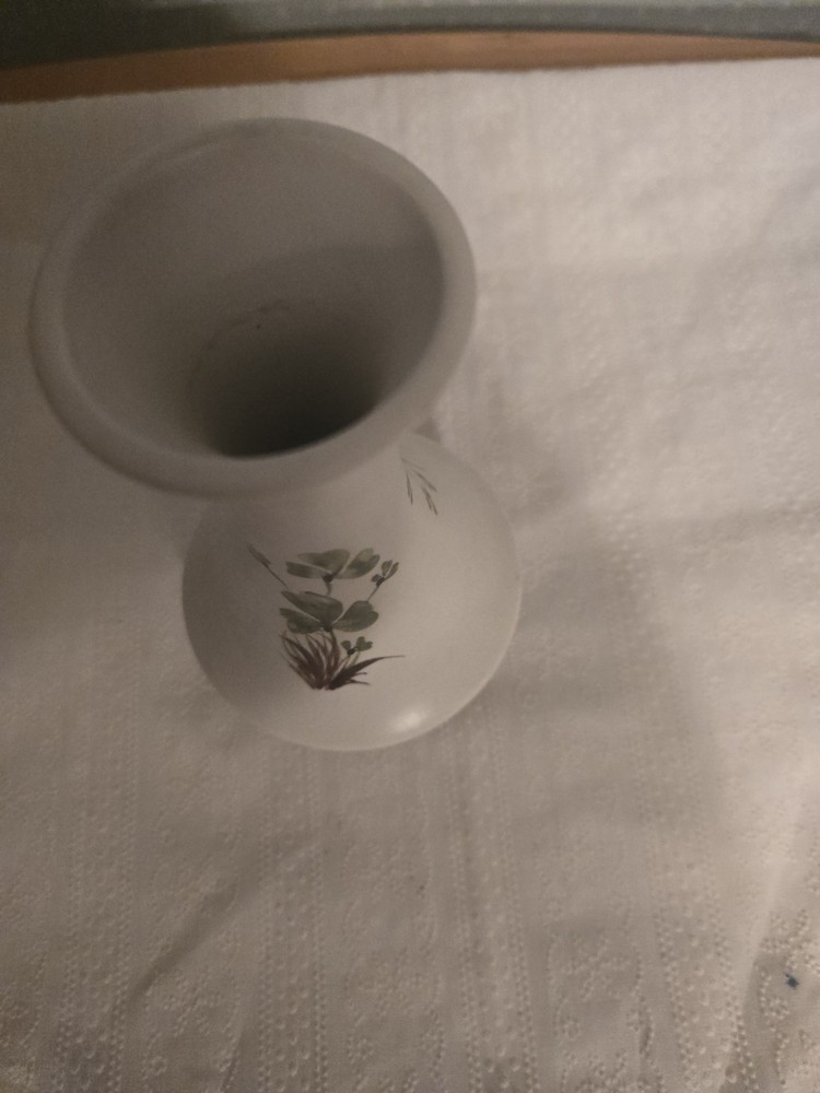 1920s E Radford Shamrock Vase