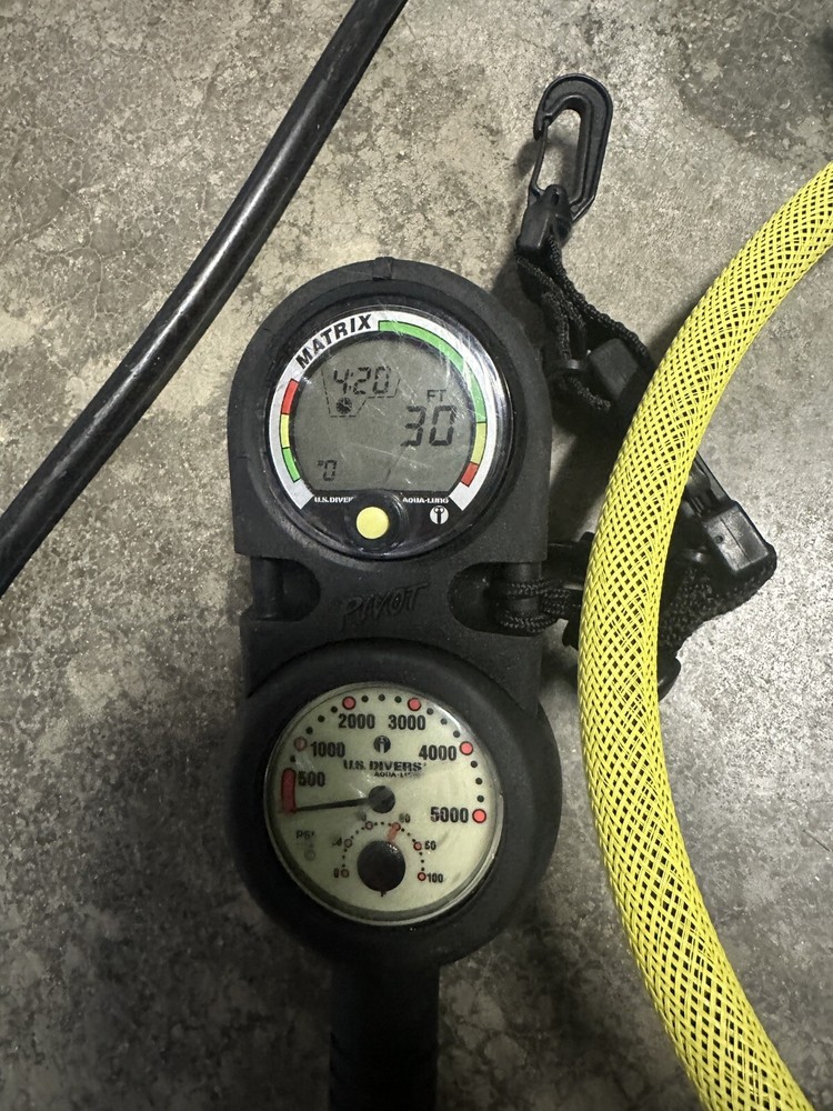 US Divers Conshelf SE2 + Octo + Pivot + Hoses. Untested