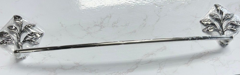 24" Augustine Towel Bar Pewter