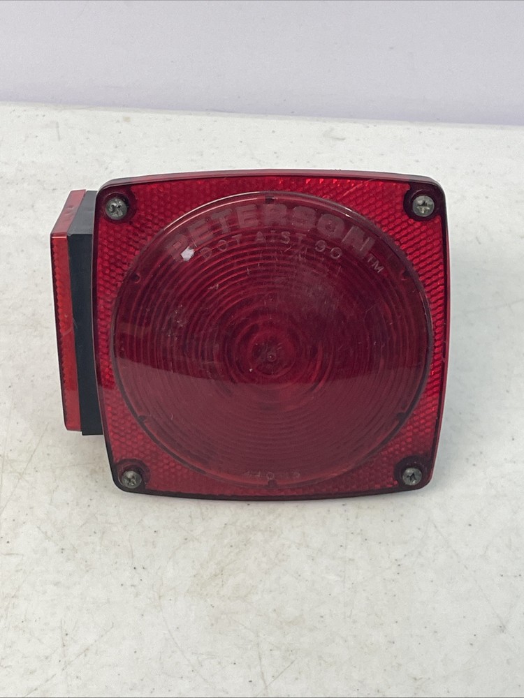 Peterson Marine Tail Light  #440-15 Pre Owned