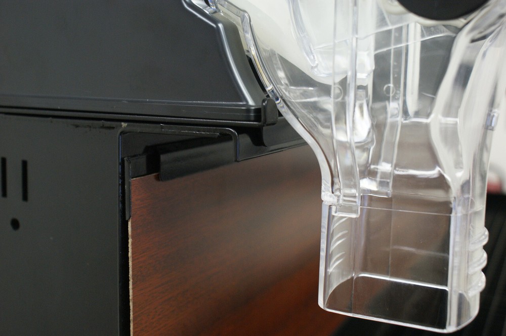 Enhance Security Trade Fixtures Locking Device for Gravity Bins