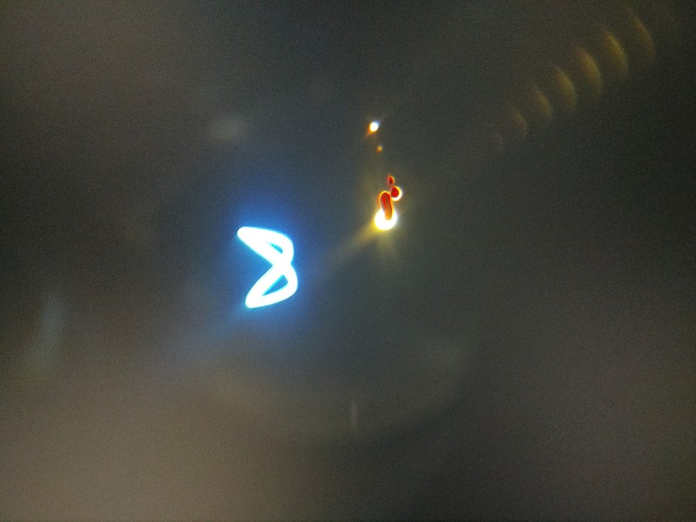 BROKEN Oculus Meta Quest 2 Headset And Controllers