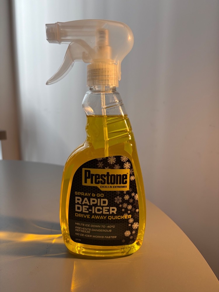 Prestone rapid de-ice spray
