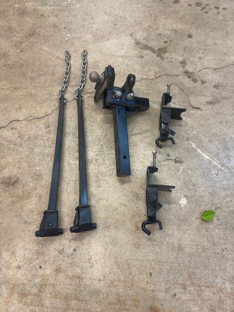 Trailer Hitch Towing Leveling System