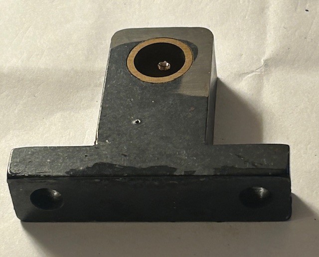 055375 Post
