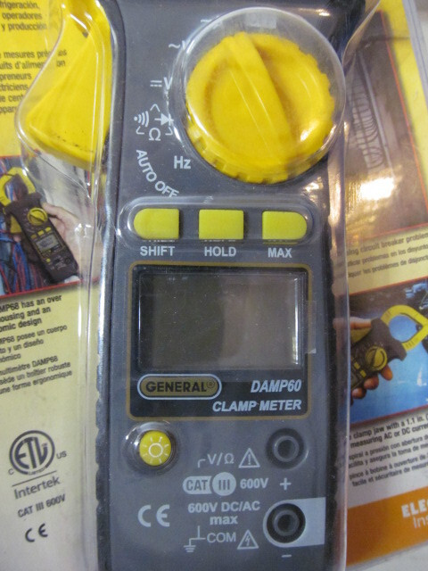 General Auto Ranging AC/DC True RMS 400A Clamp Meter DAMP68