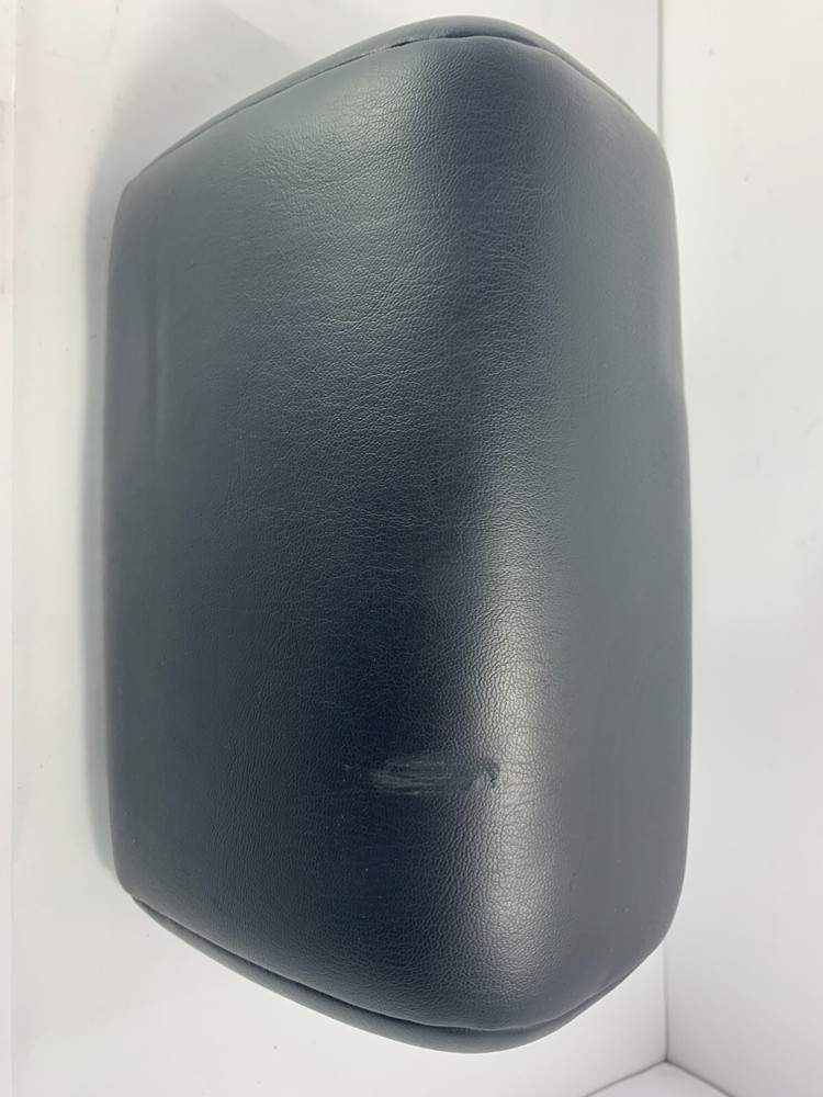 2014-2018 Jeep Cherokee OEM Second Row Headrest Center 1VL34LC5AA