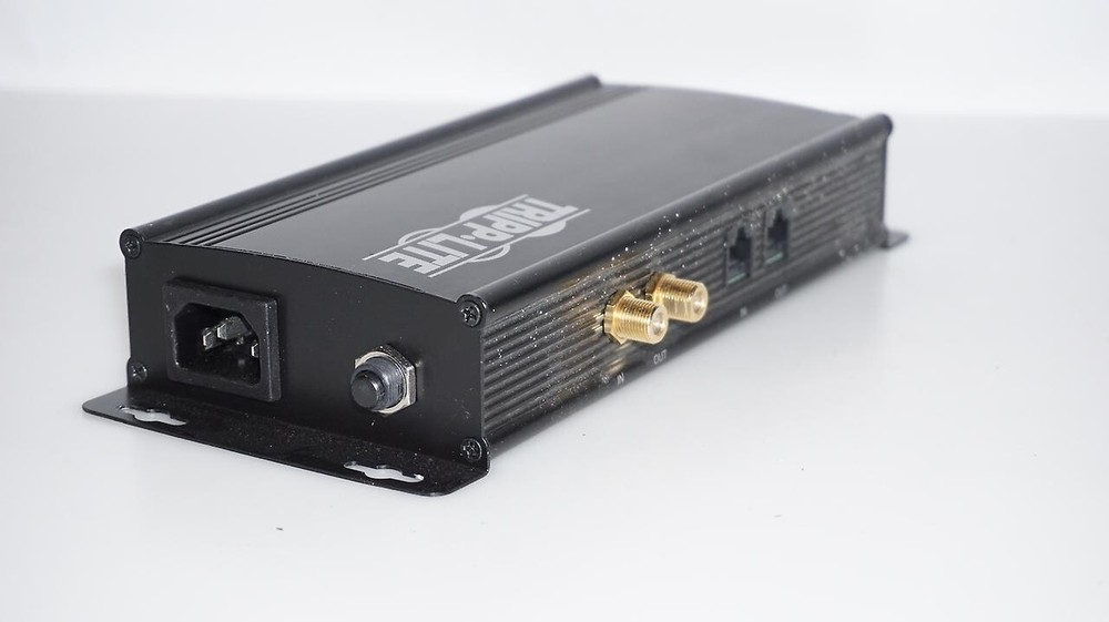 TRIPP-LITE ISOBAR LOW-PROFILE PRO AUDIO/VIDEO SURGE PROTECTOR POWER CONDITIONER