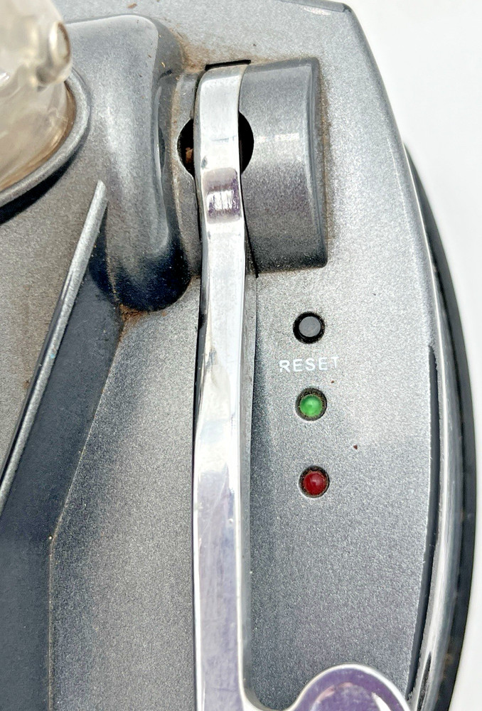 POWER-MATIC CIGARETTE ROLLING MACHINE WITH TUBE