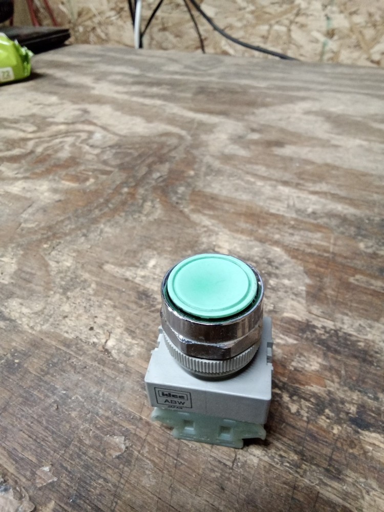 Idec ABW Momentary Series Pushbutton